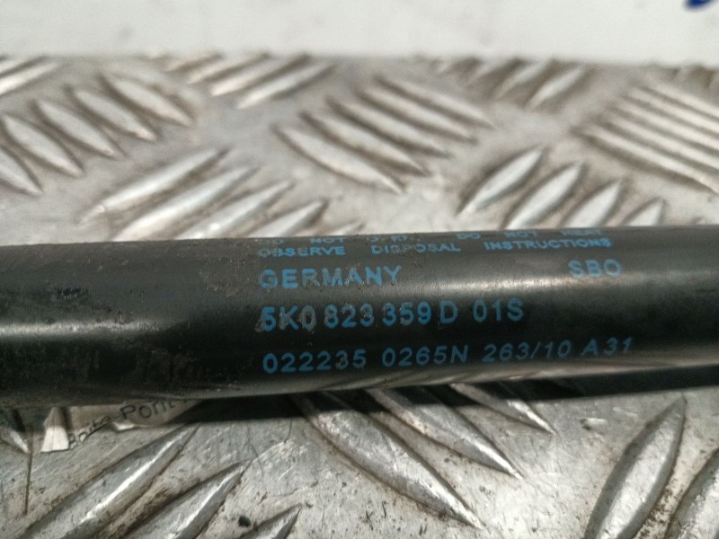 Recambio de amortiguadores capo para volkswagen golf vi (5k1) 1.6 tdi referencia OEM IAM 5K0823359D01S  