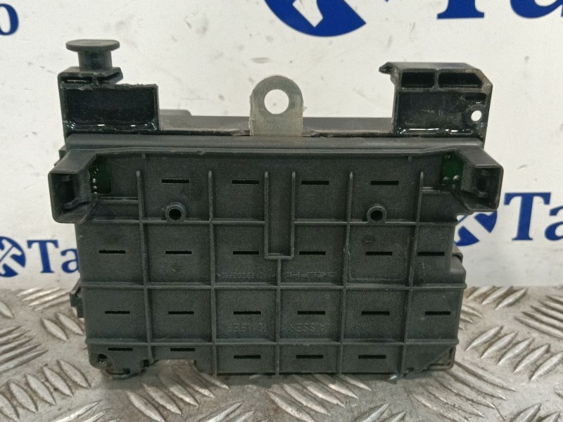 Recambio de caja reles / fusibles para citroën xsara (n1) 2.0 hdi 90 referencia OEM IAM 9646405280  
