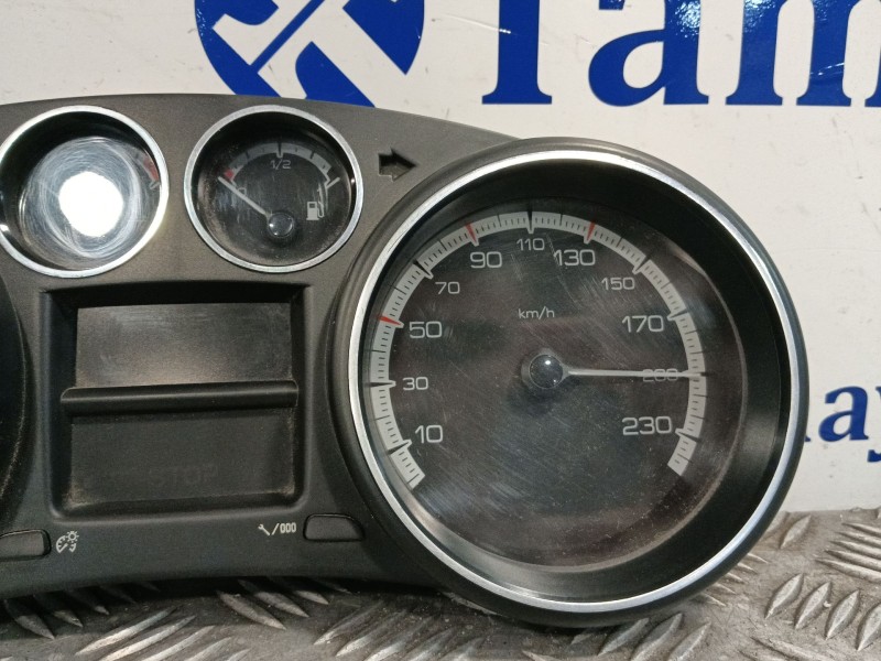 Recambio de cuadro instrumentos para peugeot 308 referencia OEM IAM 96666490 5550015540 