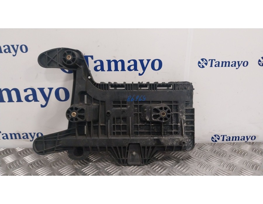 Recambio de soporte bateria para volkswagen golf plus v (5m1, 521) 1.4 tsi referencia OEM IAM 1K0915333  
