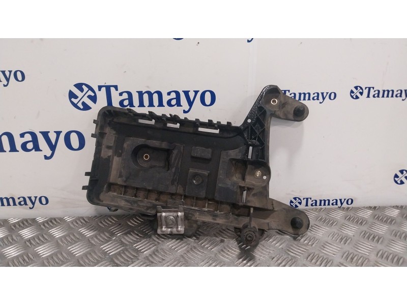 Recambio de soporte bateria para volkswagen golf plus v (5m1, 521) 1.4 tsi referencia OEM IAM 1K0915333  
