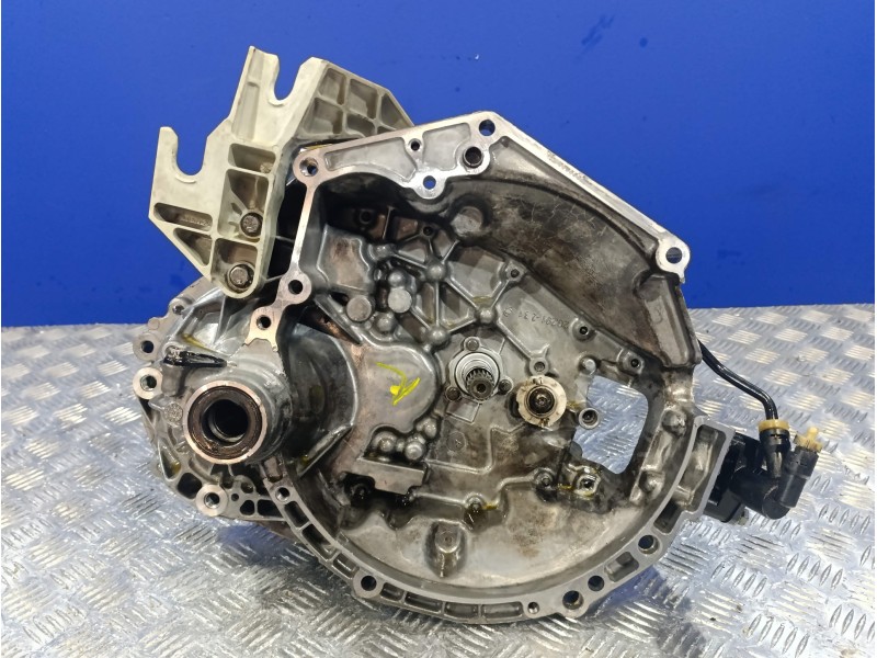 Recambio de caja cambios para peugeot 207 referencia OEM IAM 20CQ65  