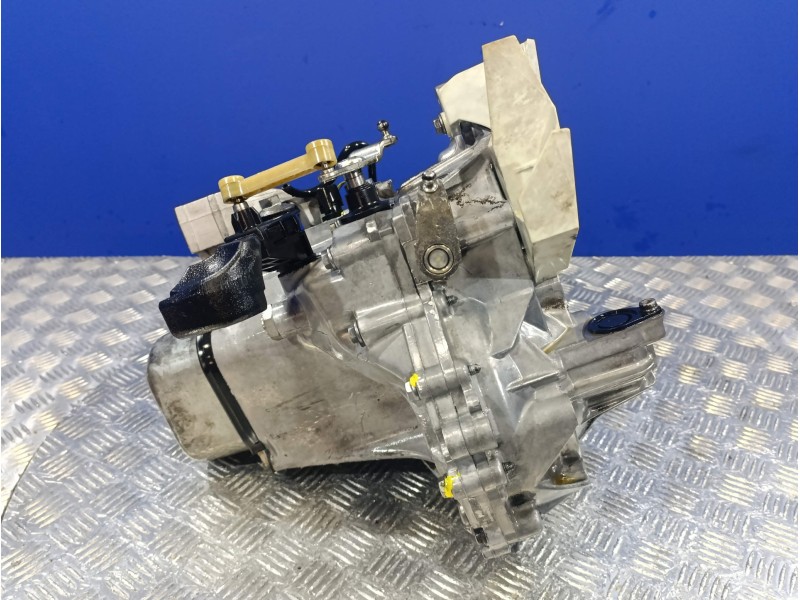 Recambio de caja cambios para peugeot 207 referencia OEM IAM 20CQ65  