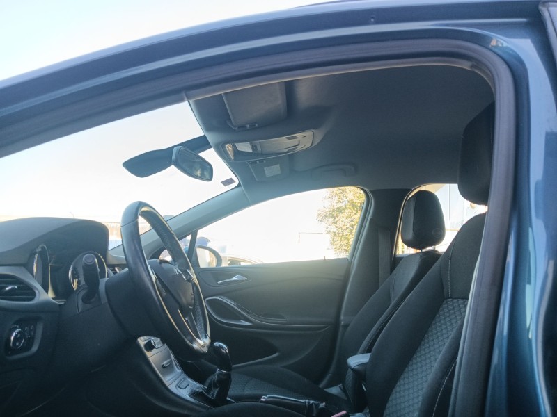 opel astra k sports tourer (b16) del año 2017