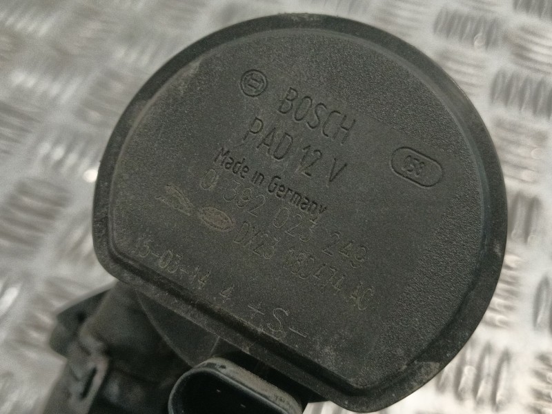 Recambio de bomba agua para jaguar xe (x760) 2.0 d referencia OEM IAM DX2318D474AC  