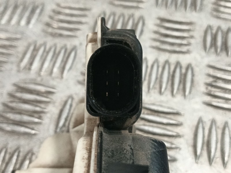 Recambio de cerradura puerta delantera derecha para seat ibiza (6j5) 1.2 tsi referencia OEM IAM 6J0839016E  