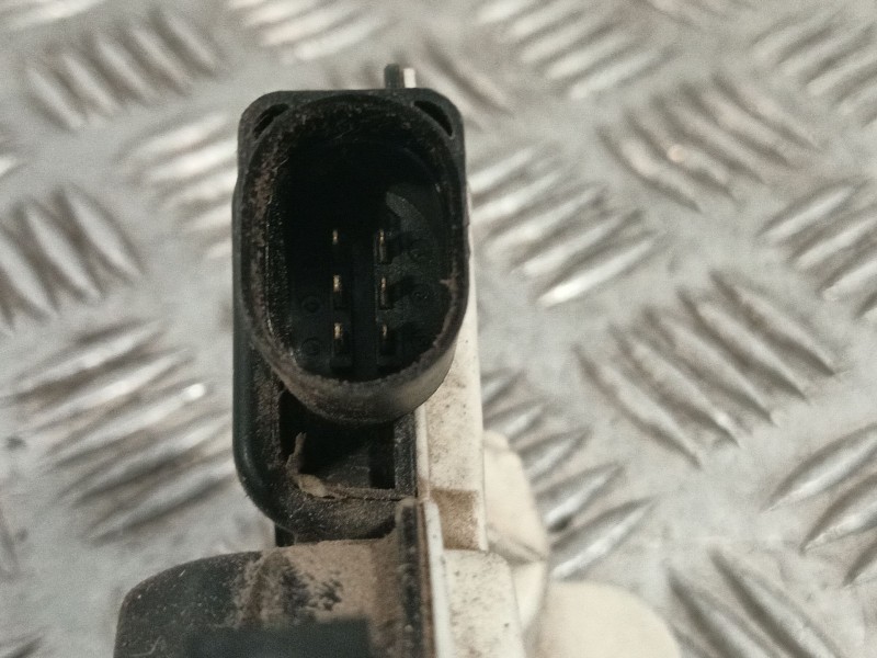 Recambio de cerradura puerta trasera izquierda para seat ibiza (6j5) 1.2 tsi referencia OEM IAM 6J0839015E  