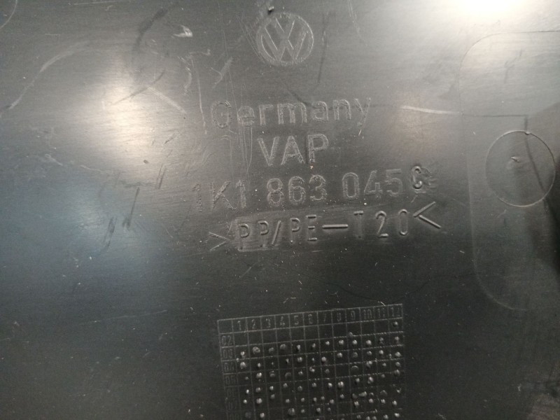 Recambio de plastico varios para volkswagen golf vi (5k1) 2.0 gti referencia OEM IAM 1K1863045C  