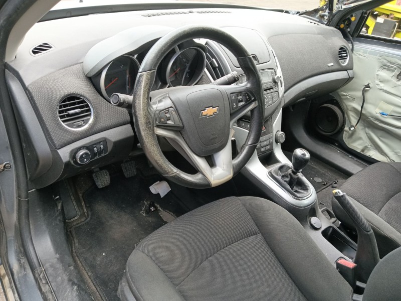 chevrolet cruze hatchback (j305) del año 2014