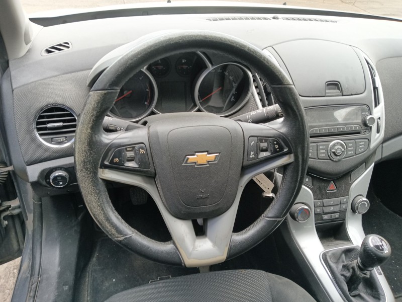 chevrolet cruze hatchback (j305) del año 2014