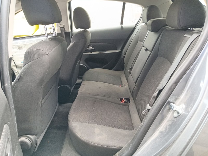 chevrolet cruze hatchback (j305) del año 2014