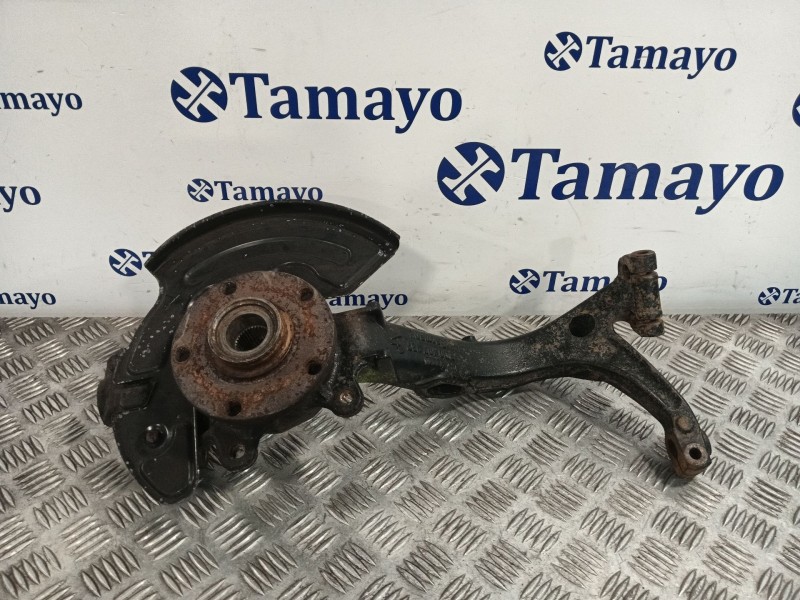 Recambio de mangueta delantera izquierda para volkswagen passat berlina (3b3) referencia OEM IAM 8D0407257  