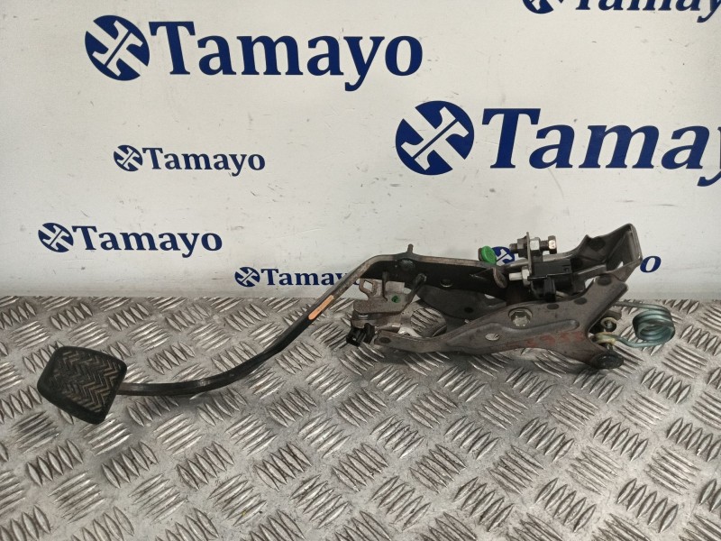 Recambio de pedal embrague para toyota auris 1.4 turbodiesel cat referencia OEM IAM   