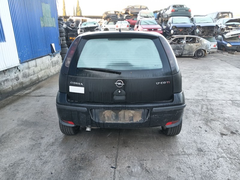 opel corsa c (x01) del año 2005