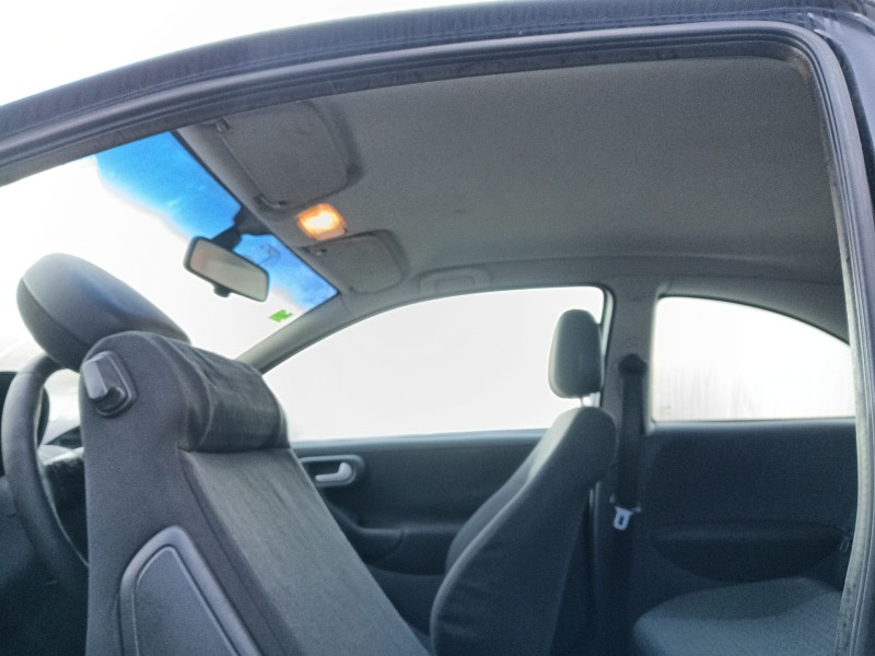 opel corsa c (x01) del año 2005