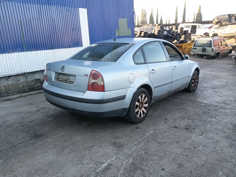 volkswagen passat b5 (3b2) del año 2002