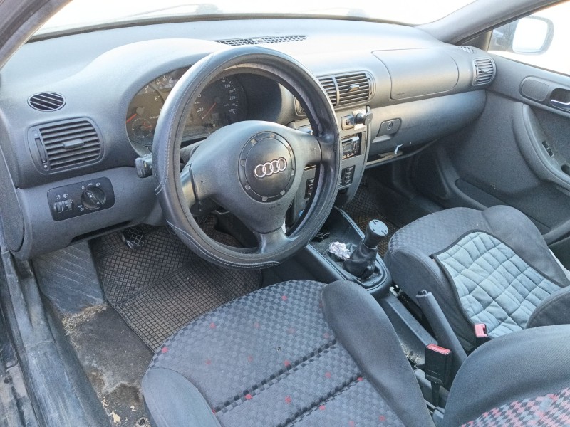 audi a3 (8l1) del año 1997