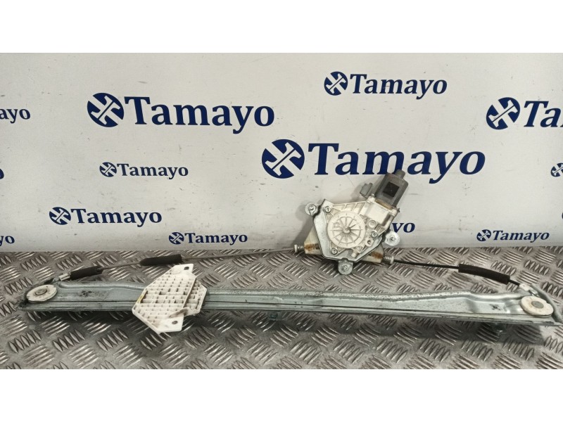 Recambio de elevalunas delantero izquierdo para hyundai h350 furgoneta 2.5 crdi referencia OEM IAM 8240359010  