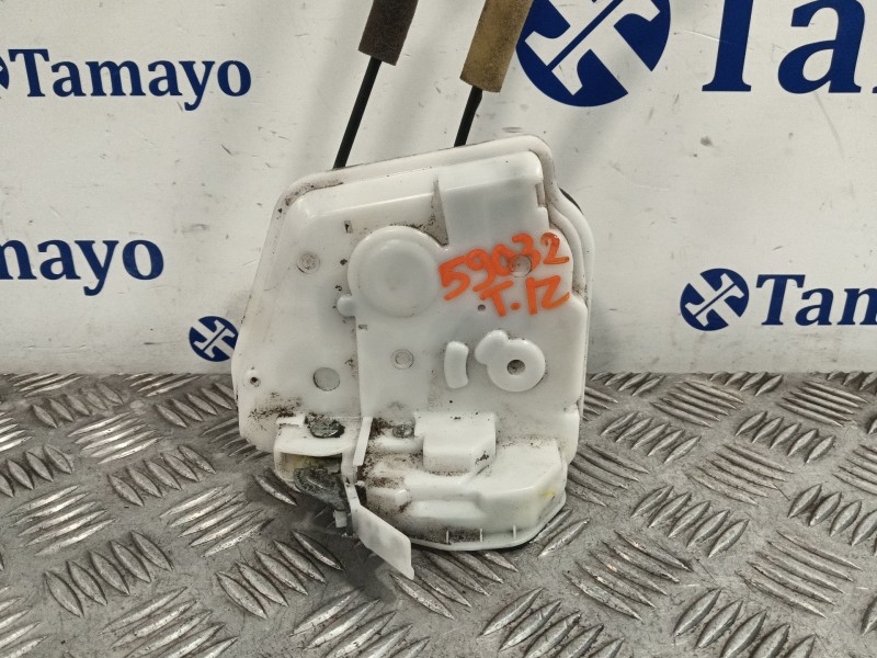 Recambio de cerradura puerta trasera izquierda para mazda 2 lim. () referencia OEM IAM   