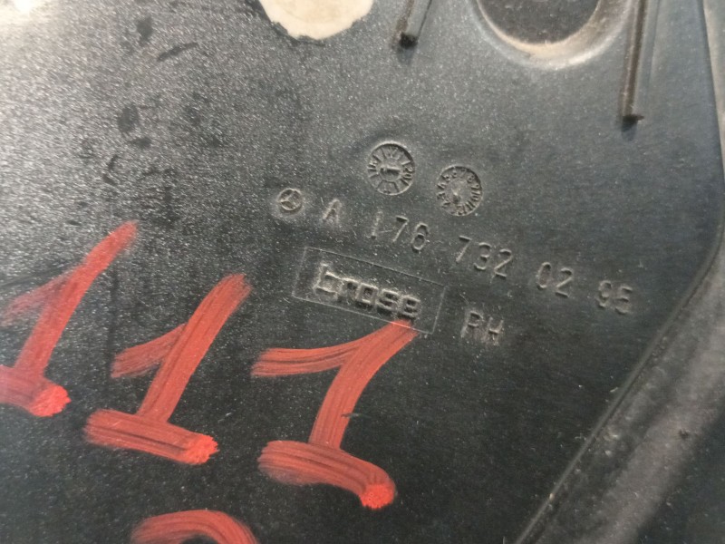 Recambio de moldura para mercedes-benz clase a (w176) referencia OEM IAM A1767320295  