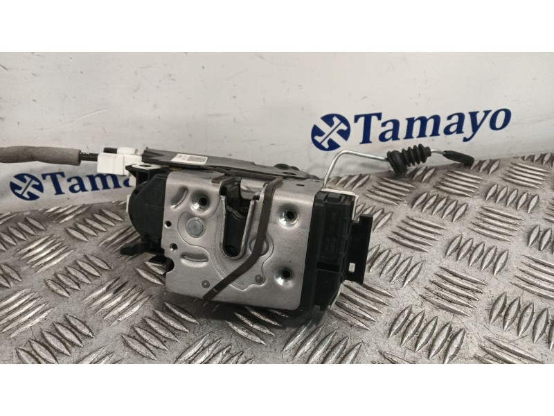 Recambio de cerradura puerta trasera derecha para mercedes-benz clase a (w176) referencia OEM IAM A2047302835  