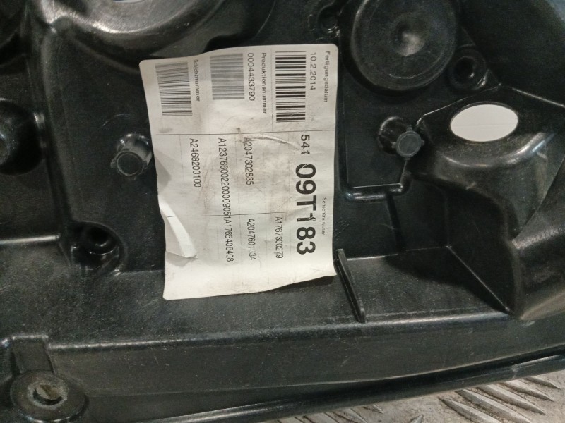 Recambio de elevalunas trasero derecho para mercedes-benz clase a (w176) referencia OEM IAM A2468200100 A2047302835 