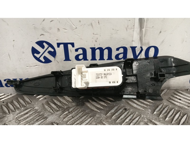 Recambio de mando elevalunas trasero izquierdo para mazda 2 lim. () referencia OEM IAM D09H66370  