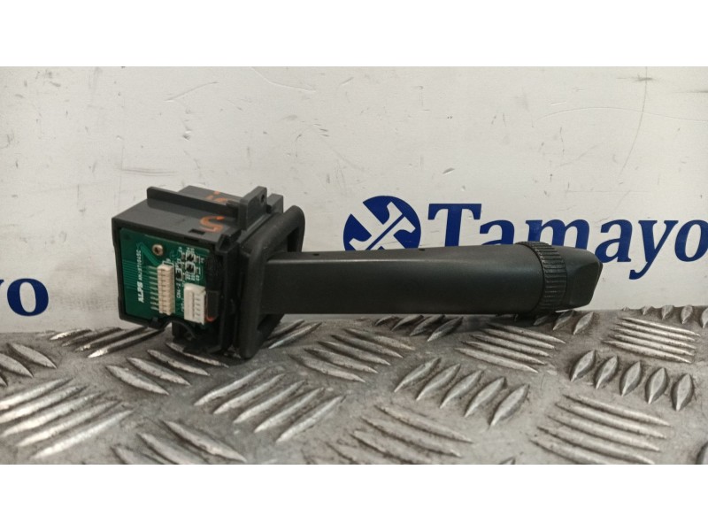 Recambio de mando limpia para volvo xc70 referencia OEM IAM   