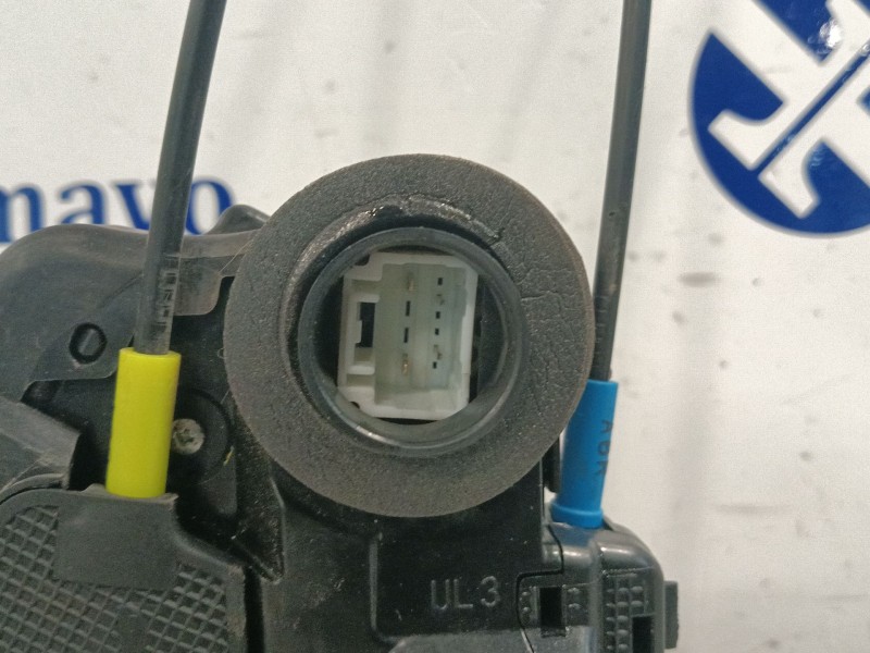 Recambio de cerradura puerta trasera izquierda para toyota auris (_e18_) 1.4 d-4d (nde180_) referencia OEM IAM A084219  