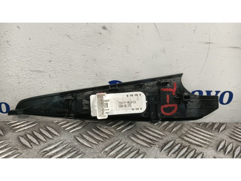 Recambio de mando elevalunas trasero derecho para mazda 2 lim. () referencia OEM IAM D23N685L  