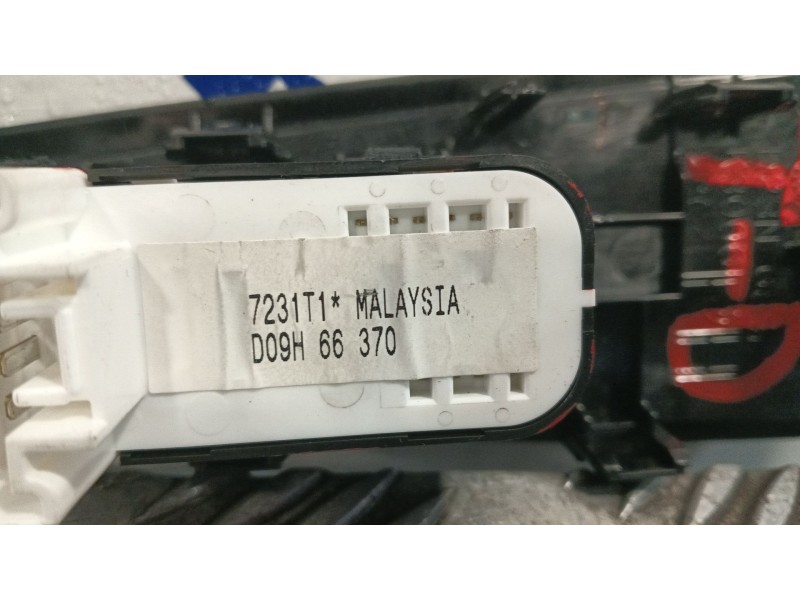 Recambio de mando elevalunas trasero derecho para mazda 2 lim. () referencia OEM IAM D23N685L  