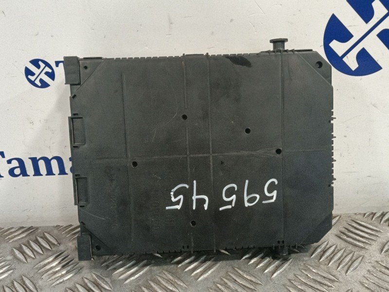 Recambio de caja reles / fusibles para opel combo furgoneta/monovolumen (k9) 1.5 d referencia OEM IAM 983070768000  