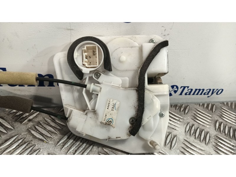 Recambio de cerradura puerta trasera derecha para mazda 2 lim. () referencia OEM IAM   