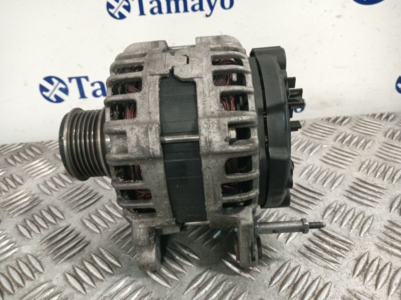 Recambio de alternador para skoda fabia iii (nj3) 1.4 tdi referencia OEM IAM 04B903023B F000BL08E2 