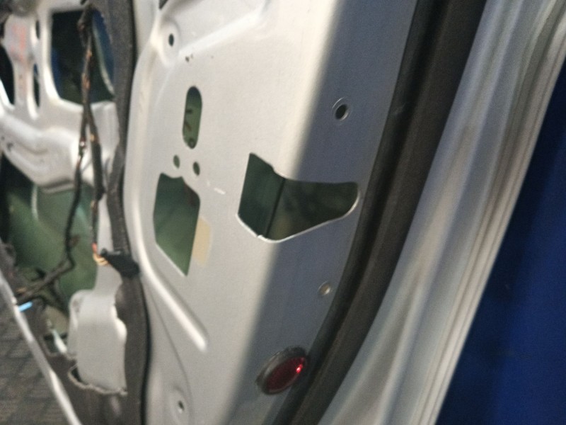 Recambio de puerta delantera derecha para bmw 5 touring (f11) 520 d referencia OEM IAM 41009628754  