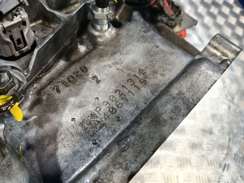 Recambio de caja cambios para toyota prius (nhw30) 1.8 16v cat referencia OEM IAM 3JM  