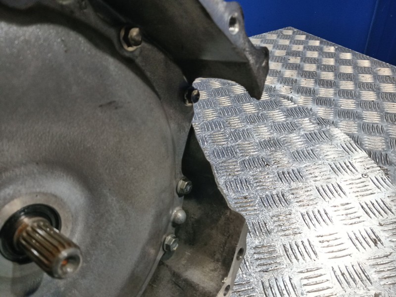 Recambio de caja cambios para toyota prius (nhw30) 1.8 16v cat referencia OEM IAM 3JM  