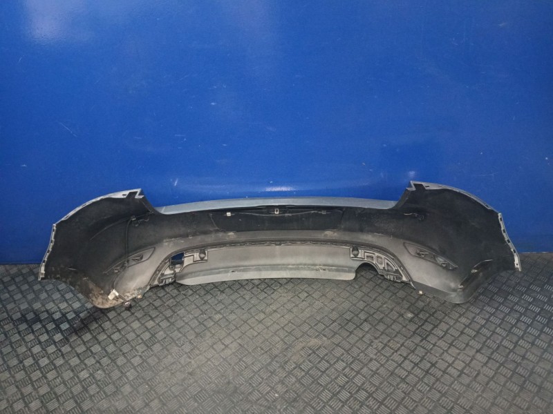 Recambio de paragolpes trasero para volkswagen golf vi (5k1) 1.6 tdi referencia OEM IAM 5K6807421  