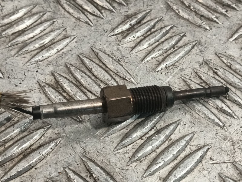 Recambio de sonda lambda para hyundai h350 furgoneta 2.5 crdi referencia OEM IAM   