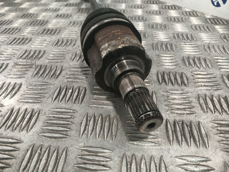 Recambio de transmision delantera izquierda para suzuki swift iii (mz, ez) 1.3 (rs 413) referencia OEM IAM 4410272K00  