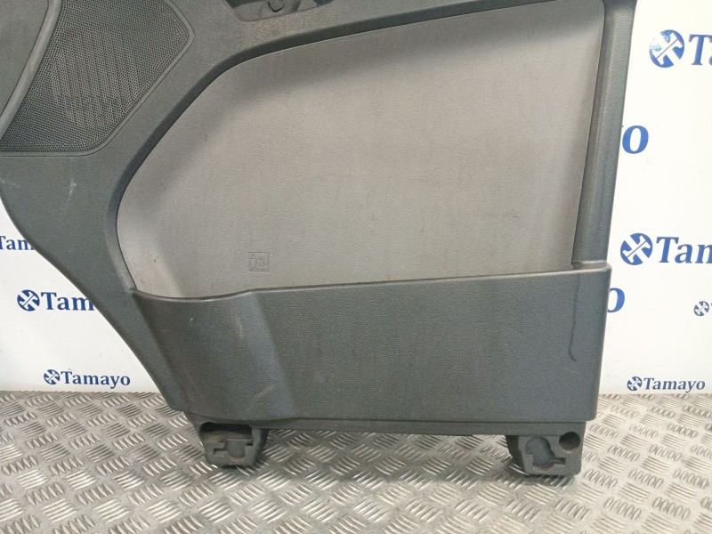 Recambio de guarnecido puerta delantera derecha para hyundai h350 furgoneta 2.5 crdi referencia OEM IAM   