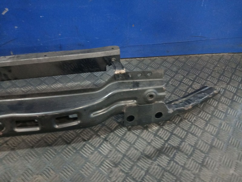 Recambio de refuerzo paragolpes delantero para hyundai h350 furgoneta 2.5 crdi referencia OEM IAM 8653059000  