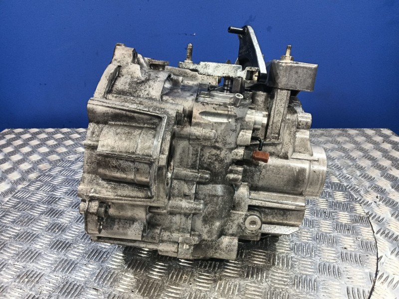Recambio de caja cambios para volkswagen golf vi (5k1) 2.0 gti referencia OEM IAM KZS  