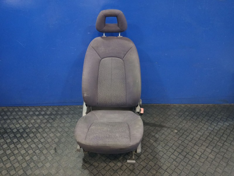 Recambio de asiento delantero derecho para mercedes-benz clase a (w168) a 170 cdi (168.008) referencia OEM IAM   