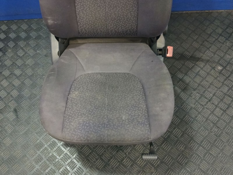 Recambio de asiento delantero derecho para mercedes-benz clase a (w168) a 170 cdi (168.008) referencia OEM IAM   