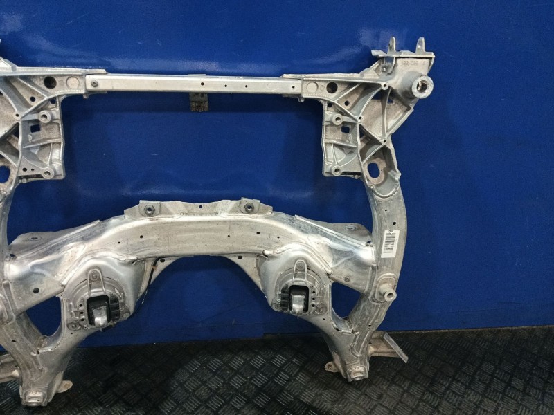Recambio de subchasis delantero para bmw 5 touring (f11) 520 d referencia OEM IAM 6796692 6781528 678152703