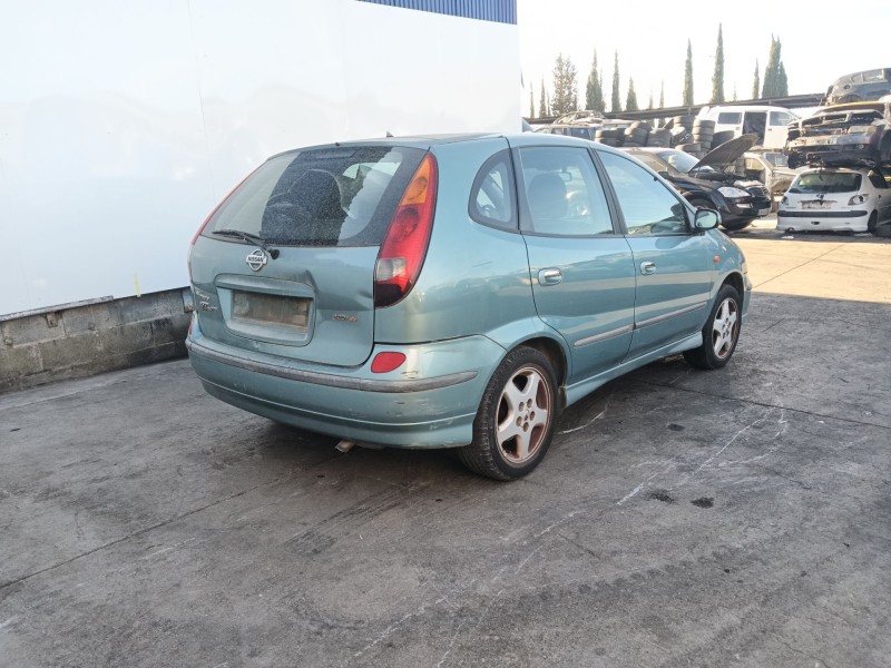 nissan almera tino (v10) del año 2002