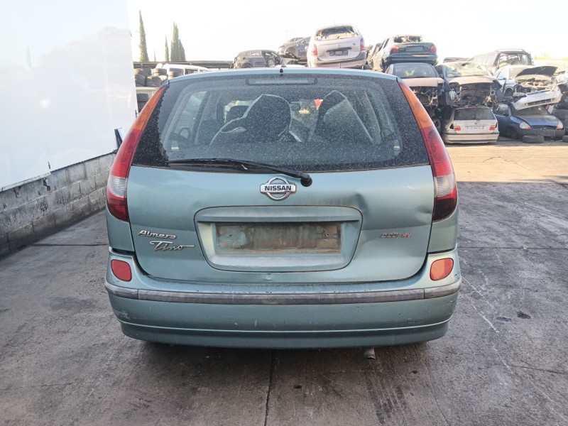 nissan almera tino (v10) del año 2002