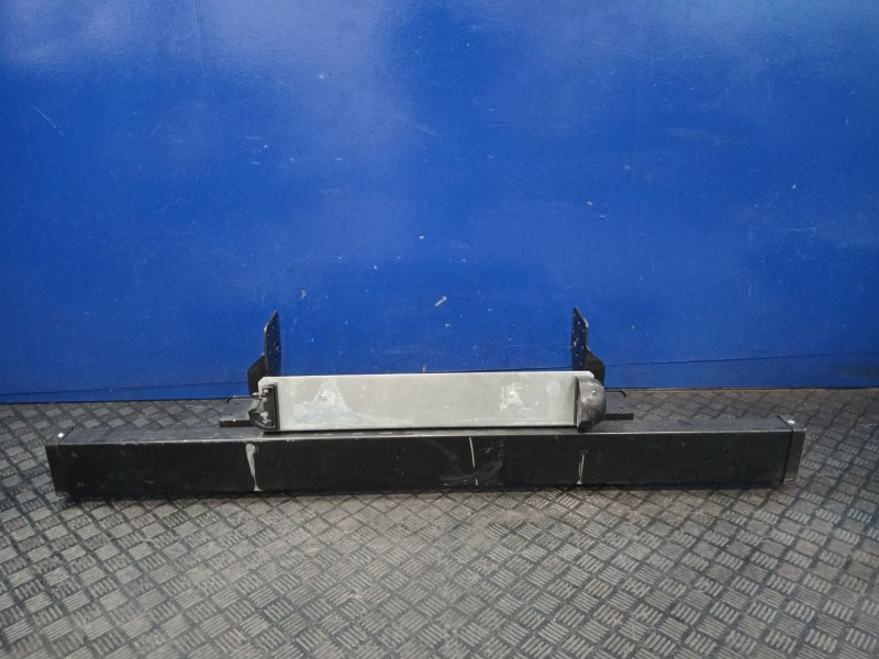 Recambio de refuerzo paragolpes trasero para isuzu trooper 2.8 turbodiesel referencia OEM IAM   