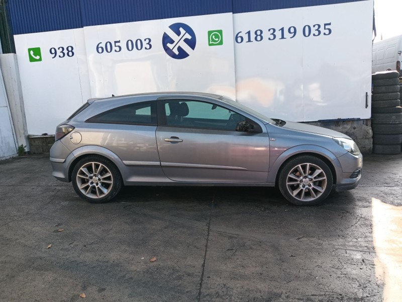 opel astra h gtc (a04) del año 2005